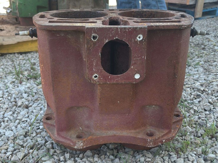 john-deere-early-model-g-block-image-15