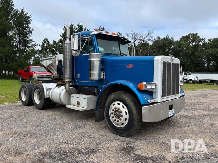 2002-peterbilt-379-image-1