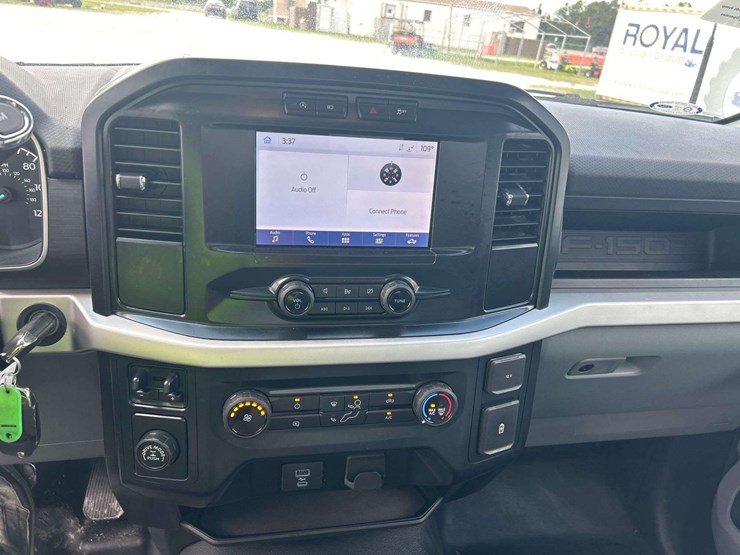 2022-ford-f150-image-15