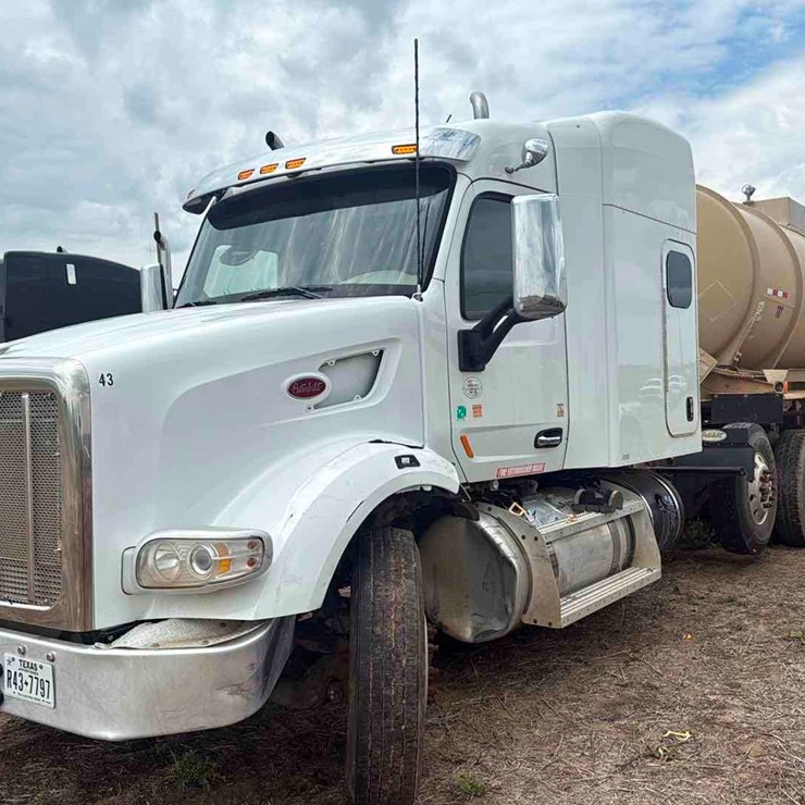 2020 PETERBILT 567