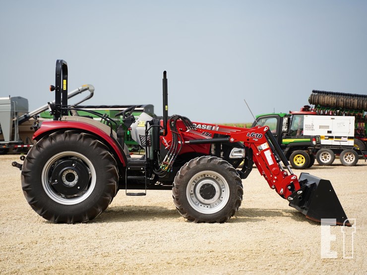 2022-case-ih-farmall-75a-image-4
