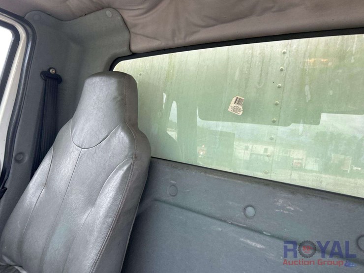 2003-international-durastar-4200-image-16