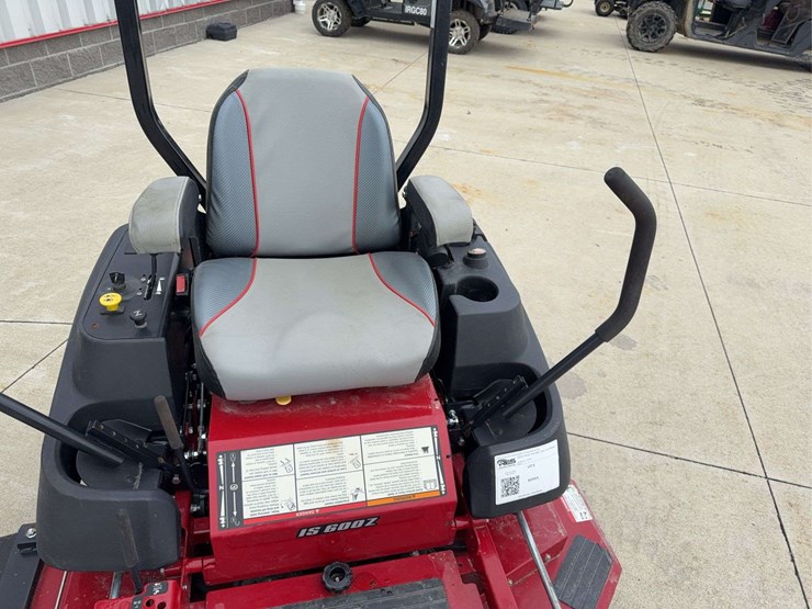 2018-ferris-isx-600-zero-turn-mower-image-18