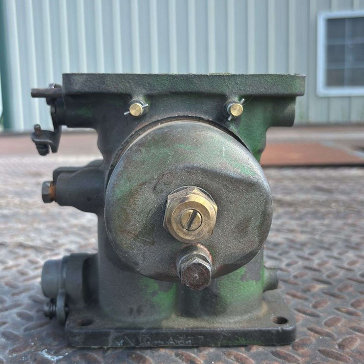 Marvel Schebler 81 Carburetor