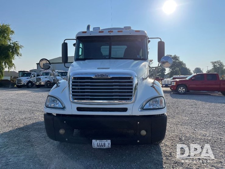 2007-freightliner-dry-tender-truck-(jn2723,-unit-108073)-image-3