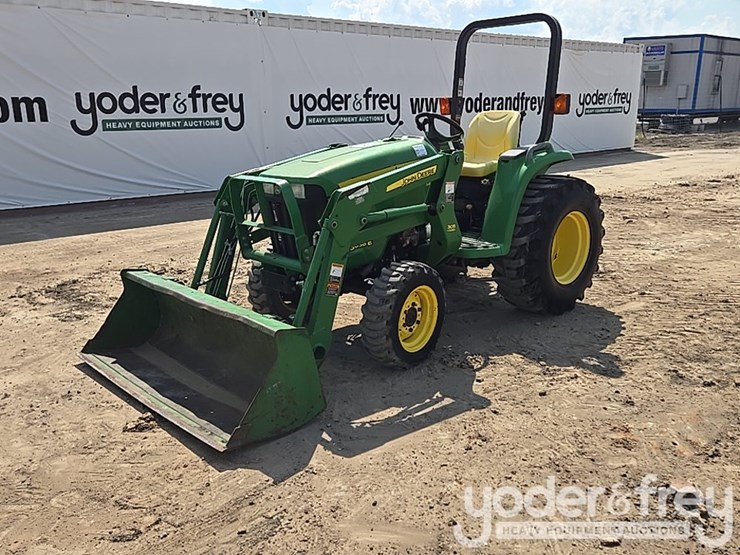 2009-john-deere-3038e-image-1