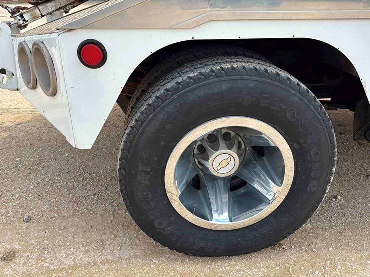 2009-chevrolet-silverado-image-10