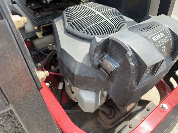 toro-titan-mx5400-zero-turn-mower-image-10