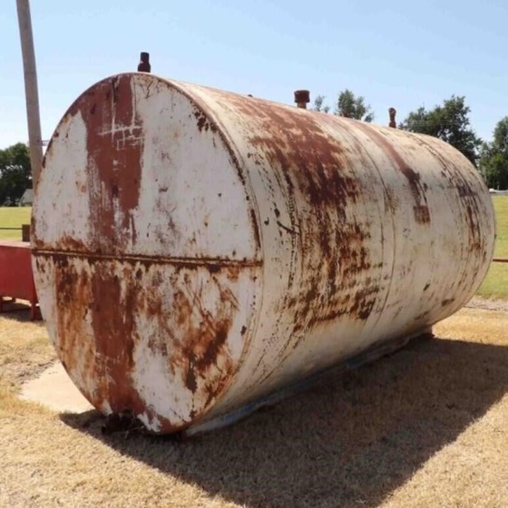 5200 Gallon Tank, 8' Diameter, 14' - High