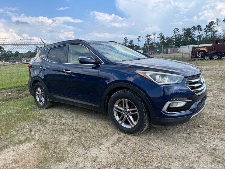 2018-hyundai-santa-fe-image-2