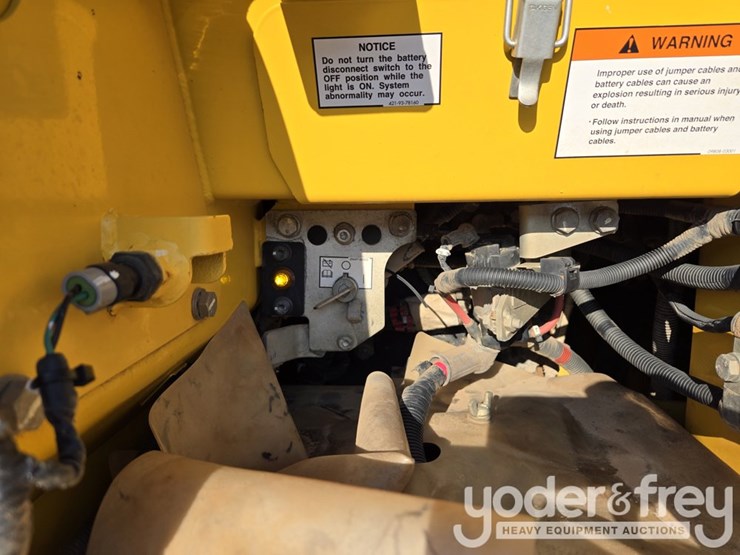 2023-komatsu-d61pxi-24-image-45