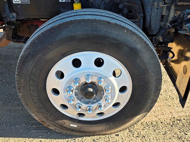2015-peterbilt-389-image-20