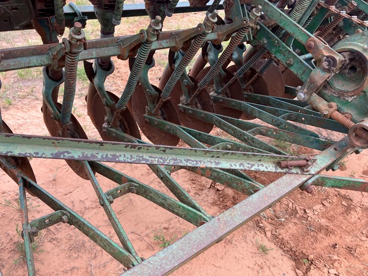 john-deere-14-image-8