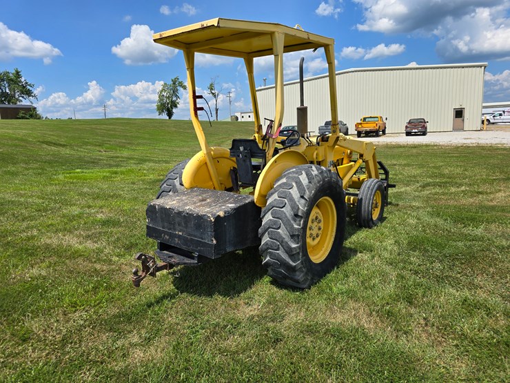 ford-tractor-image-24
