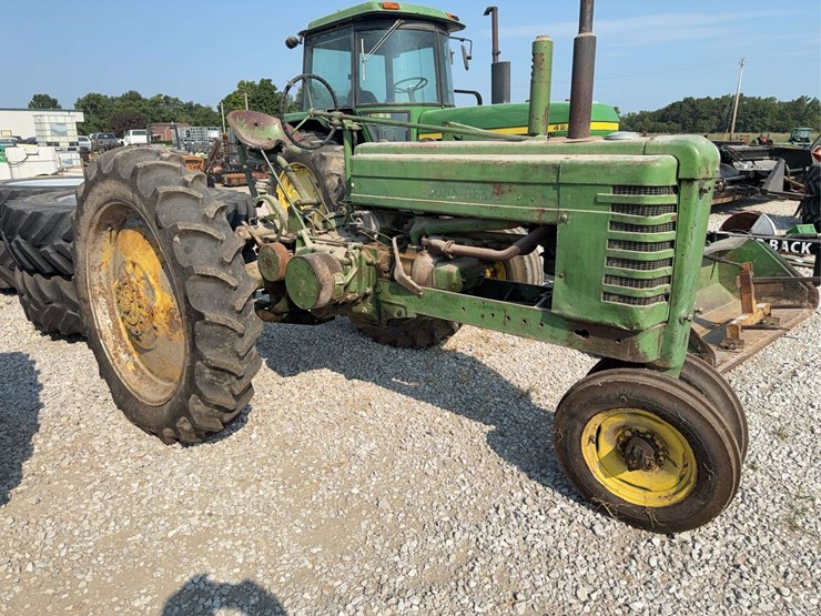 john-deere-b-image-16
