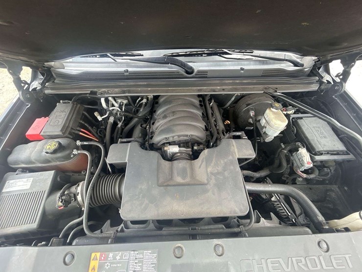 2019-chevrolet-tahoe-lt-image-7