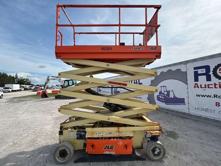 2018-jlg-3246es-image-8