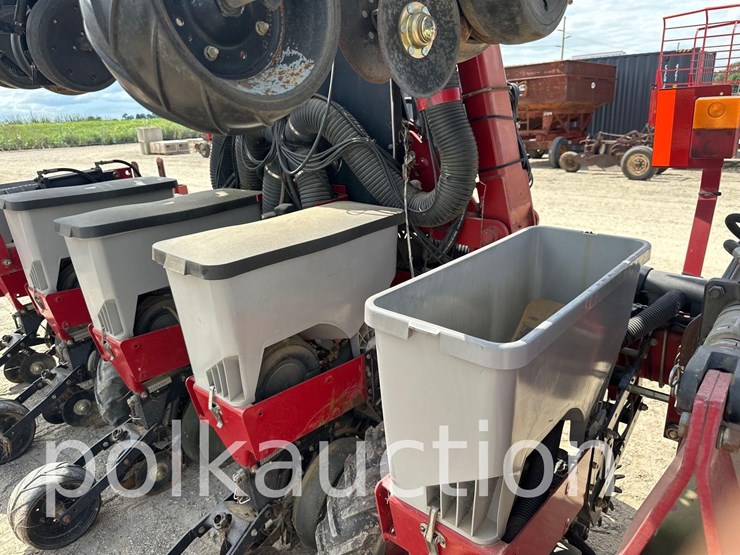 case-ih-1200-image-8