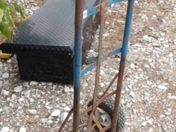 2-wheel-dolly-image-1