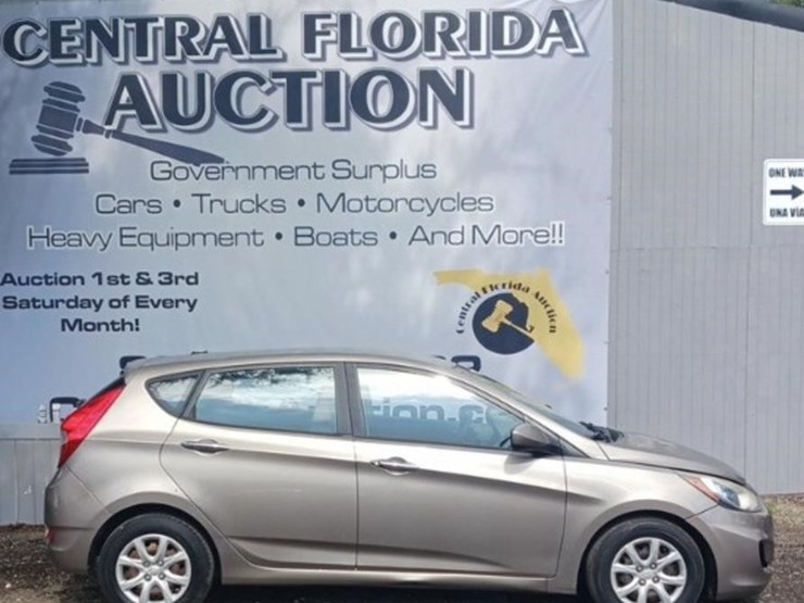 2014-hyundai-accent-runs/moves-gs-image-1
