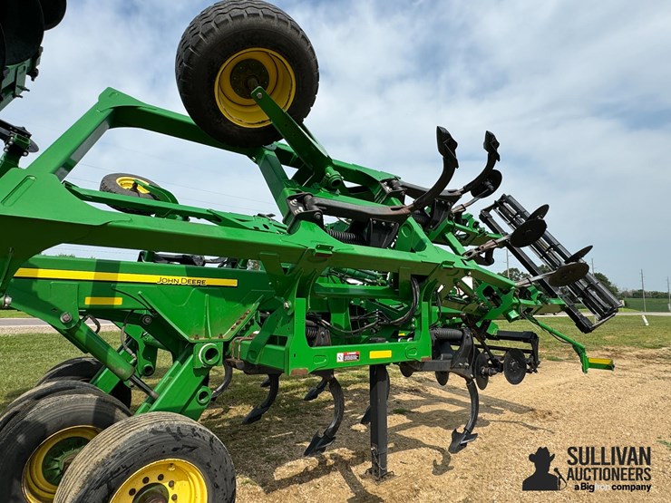 2015-john-deere-2730-image-18