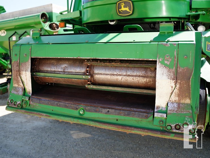 2005-john-deere-9660-sts-image-11