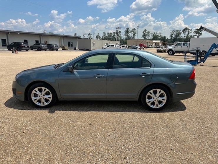 #23032-•-2012-ford-fusion-image-5