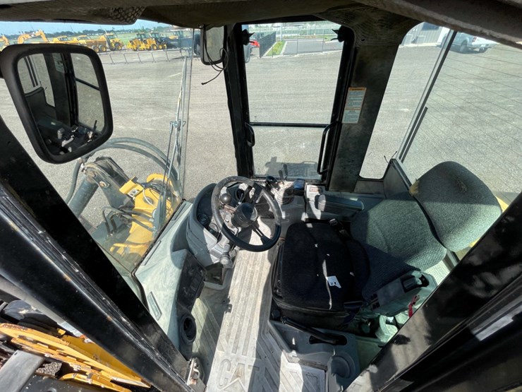 2001-caterpillar-it28g-image-8