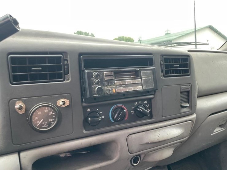1999-ford-f550-image-19