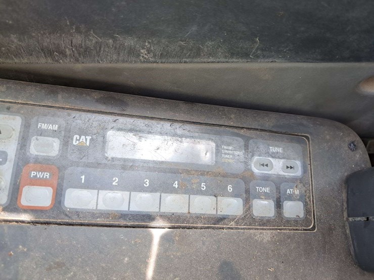 2011-caterpillar-320dl-image-28