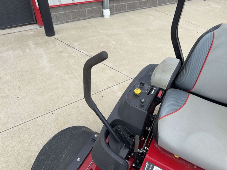 2018-ferris-isx-600-zero-turn-mower-image-20
