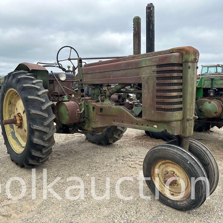 JOHN DEERE A