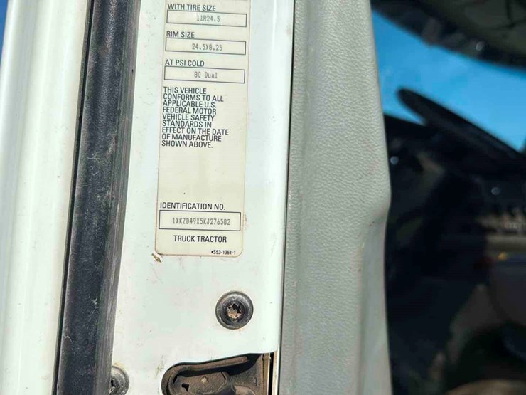 2019-kenworth-t880-image-9