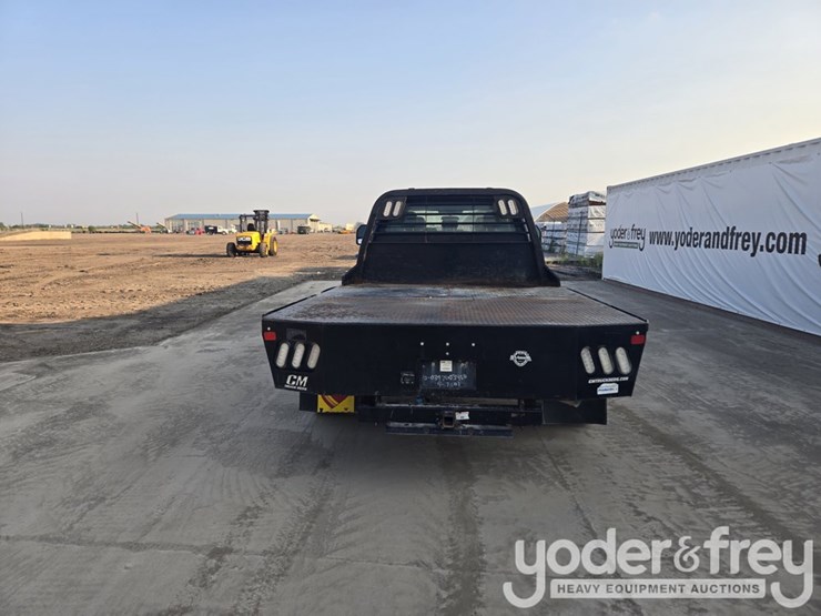 2022-ford-f350-xl-image-5