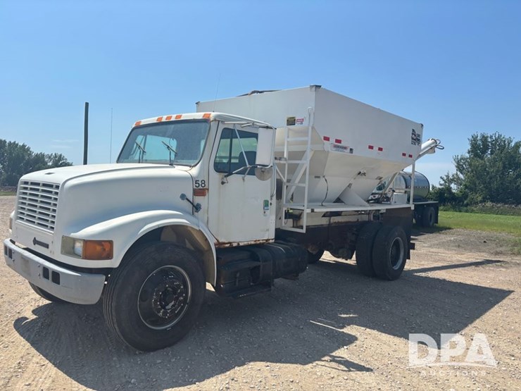 2000-ihc-4900-dry-tender-truck-(dr12098,-unit-25102)-image-17