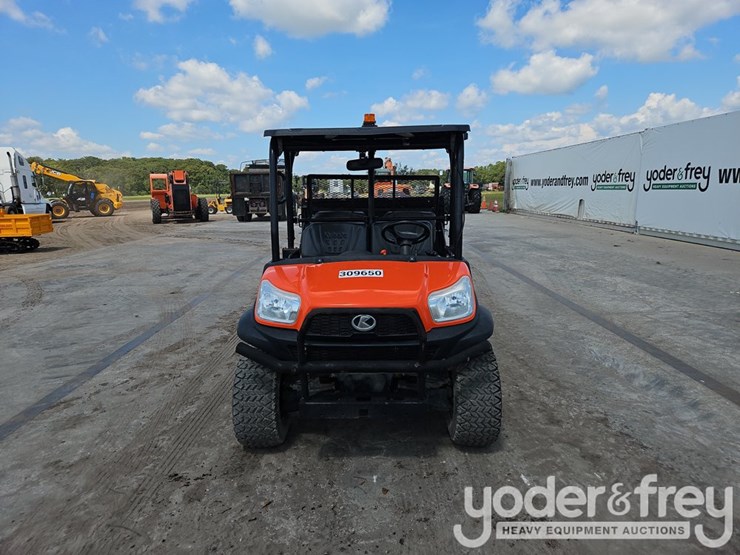 2022-kubota-rtvx1140-image-9