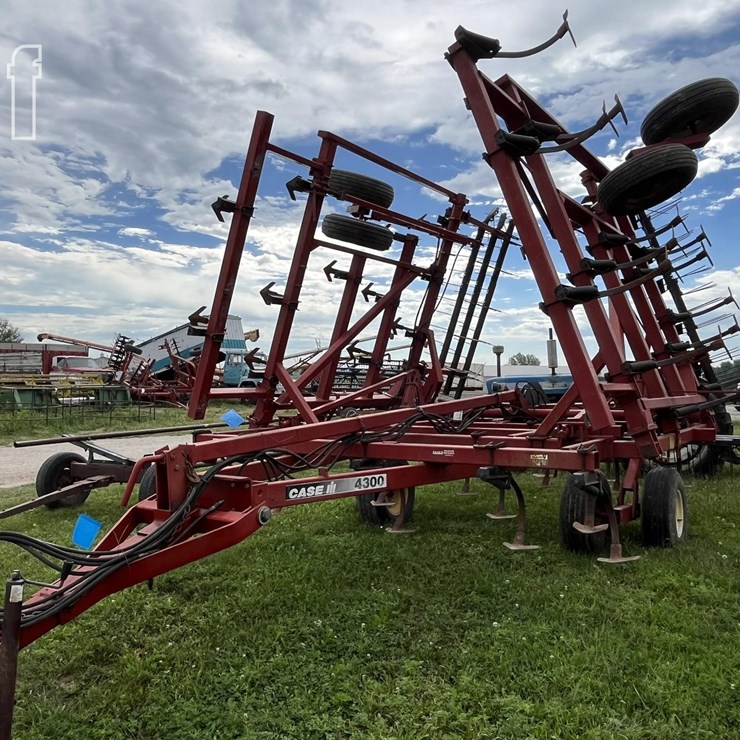 CASE IH 4300
