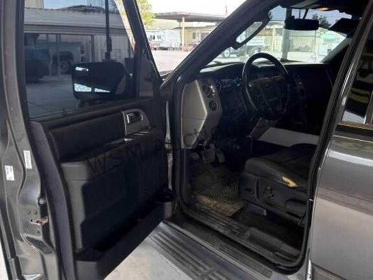 2015-ford-expedition-image-22