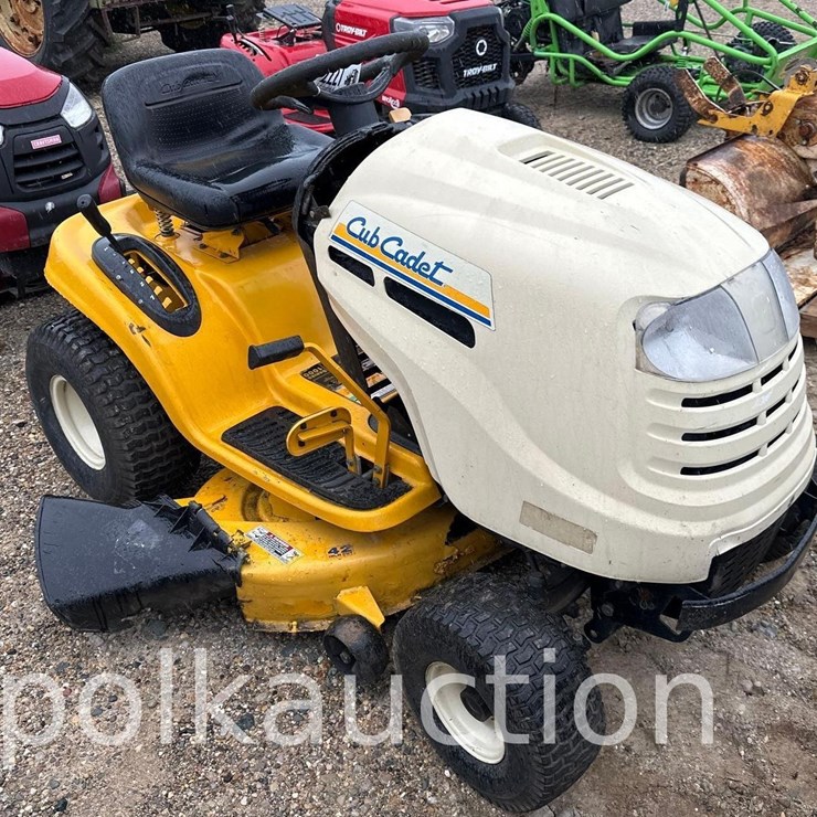 CUB CADET LT1040