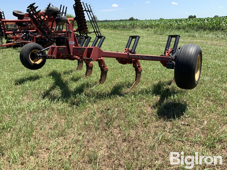 case-ih-14subso-ripper-image-1