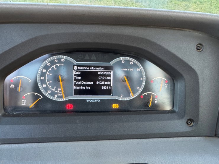 2020-volvo-a40g-image-10