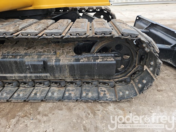 2021-caterpillar-305.5-image-11