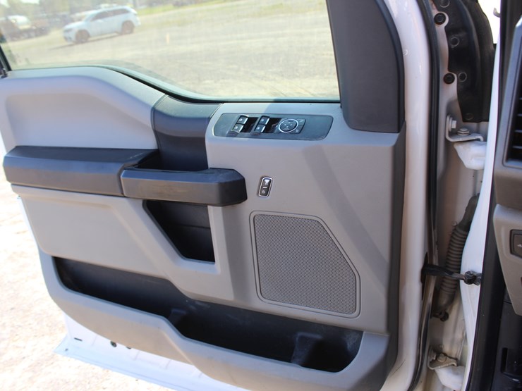 2017-ford-f250-xl-image-14