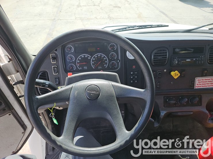 2004-caterpillar-3126-image-37