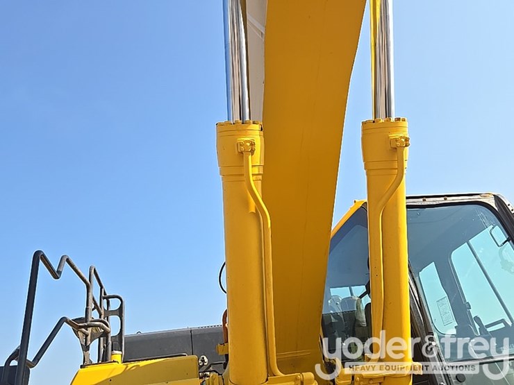 2021-komatsu-pc490-lc-11-image-39