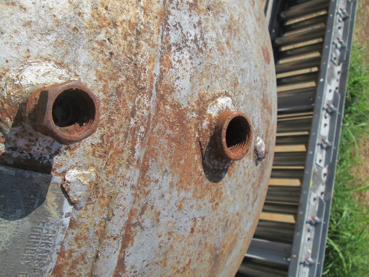 #86-•-#26820-•-lot-of-(2)-200lb-propane-tanks-image-6