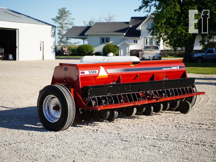 case-ih-5300-image-7