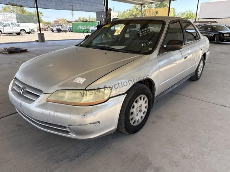 2001-honda-accord-sdn-image-4