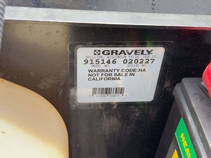 2015-graveley-zero-turn-mower-image-23
