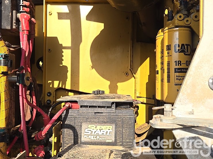 2015-caterpillar-336-f-image-45